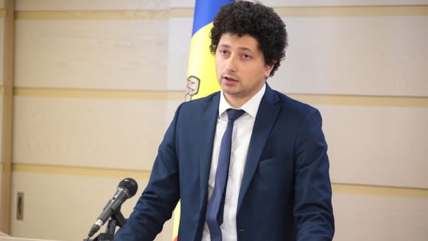 Radu Marian demisionează de la conducerea Comisiei economie, buget și finanțe. Decizia vine după scandalul de la MoldATSA