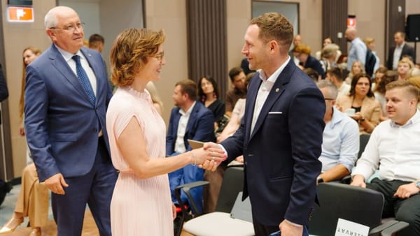 R. Moldova accelerează tranziția verde. Investițiile în apă, păduri și gestionarea deșeurilor, discutate cu Jessika Roswall