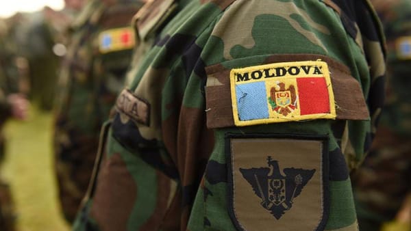 Un nou incident la Ministerul Apărării. Un militar în termen a fost rănit de un coleg cu arma din dotare