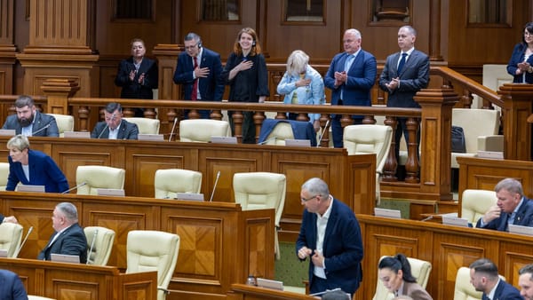 VIDEO/ Deputați ucraineni, în plenul Parlamentului de la Chișinău. Igor Grosu a condamnat războiul Rusiei împotriva Ucrainei
