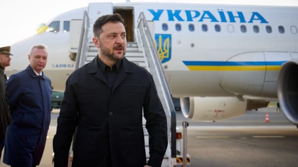 De pe Aeroportul Chișinău, Zelenski a salutat deschiderea negocierilor cu UE și a cerut accelerarea aderării Ucrainei