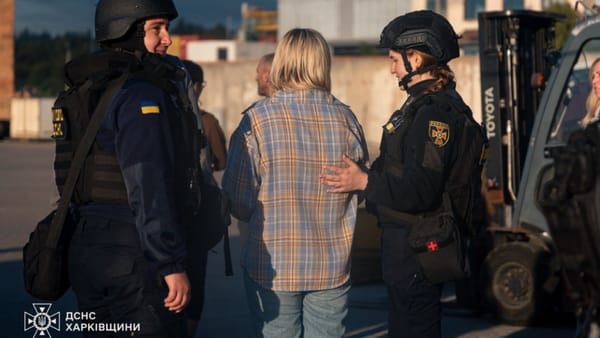 VIDEO/ Harkov, atacat cu bombe aeriene ghidate. Șase răniți și peste 40 de locuințe avariate