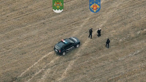 VIDEO/ Un ucrainean ar fi plătit 10.000 de dolari pentru a ajunge ilegal în R. Moldova. Presupusul său complice, reținut