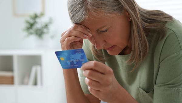 O femeie din Rîbnița a pierdut peste 500 de mii de lei într-o falsă investiție. Alte 12 persoane au fost înșelate