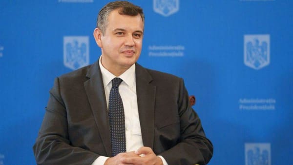Tomac încearcă să deblocheze criza politică din România. Programul de guvernare va fi trimis partidelor