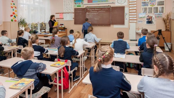 Profesorii din regiunea transnistreană își vor primi banii de concediu în două tranșe și în 2026