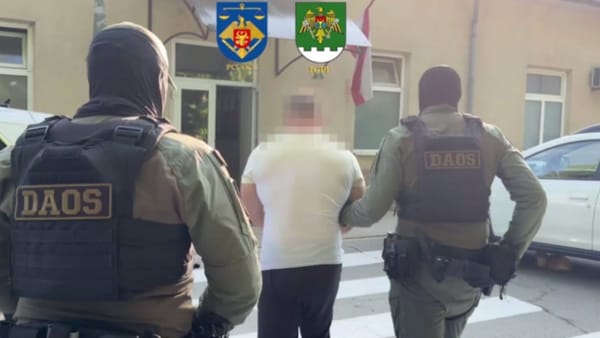 Șase persoane, reținute în dosarul „Car Vertical”. Sunt vizate acuzații grave, inclusiv șantaj