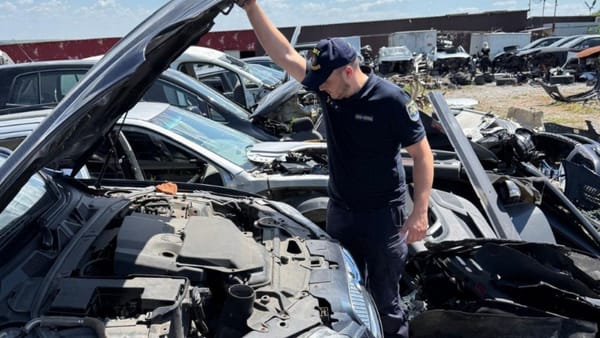 13 automobile cu numere străine, depistate la dezmembrare. Proprietarii riscă amenzi de până la 65.000 de lei