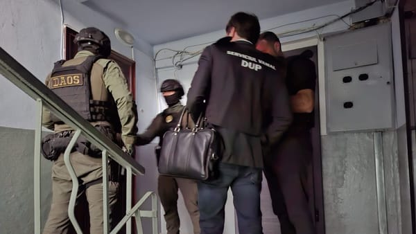 Peste șapte milioane de țigări de contrabandă, ascunse printre cutii cu căpșune. În nordul țării au avut loc 14 percheziții