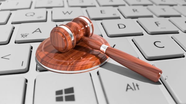 Mai puține drumuri la instanță și mai multe ședințe online. Guvernul vrea să digitalizeze procesele de judecată