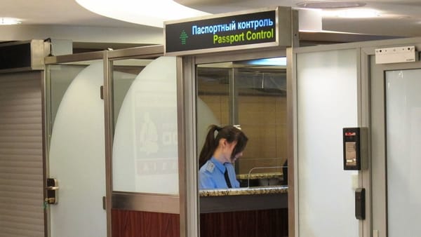 Ministerul de Externe avertizează moldovenii care călătoresc în Rusia. La frontieră pot urma controale de până la 12 ore