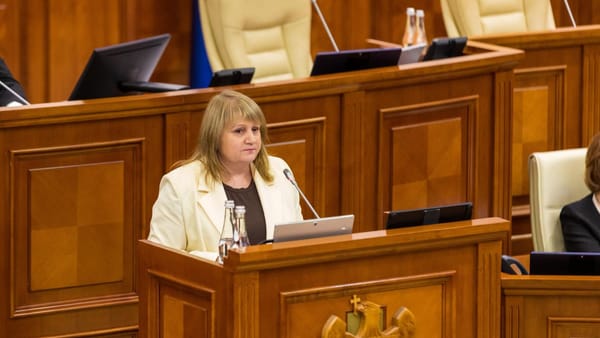 O singură probă pentru mai multe posturi la stat. Cum se va schimba angajarea funcționarilor publici