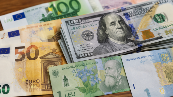 Cursul valutar pentru 26 august. Cât valorează euro, dolarul și leul românesc