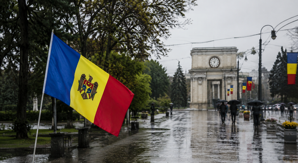 Ploi și vreme răcoroasă de Ziua Independenței. Câte grade sunt așteptate astăzi