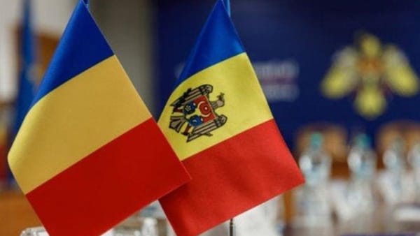 Mesaj de la București la 35 de ani de independență: „La mulți ani, fraților basarabeni!”
