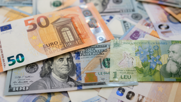Cursul valutar: Cât costă euro și dolarul pe 27 august