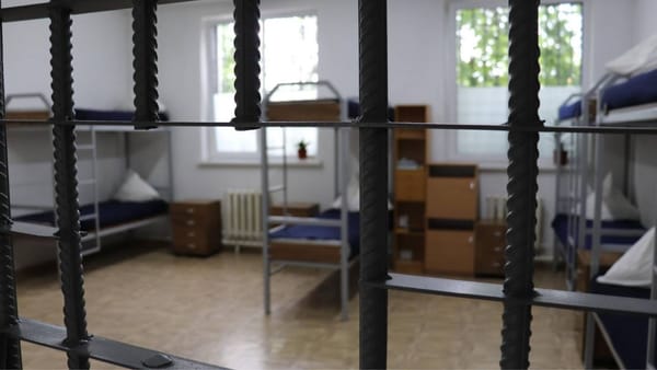 Un deținut a fost condamnat la un an de închisoare pentru evadare din Penitenciarul Pruncul