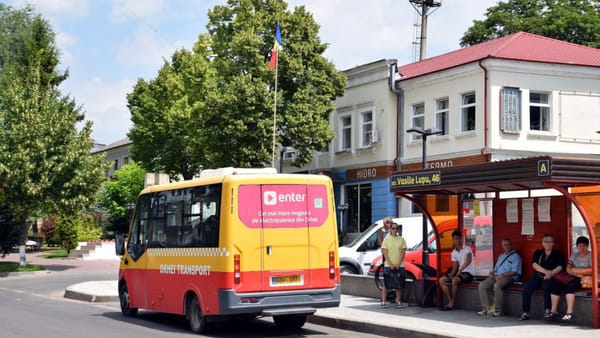 Transportul public din Orhei ar putea costa șase lei. Primăria propune majorarea tarifului