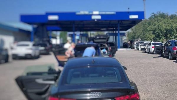 Aglomerație la punctul de trecere a frontierei Giurgiulești-Galați, pe sensul de intrare în R. Moldova