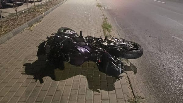 Un tânăr motociclist a decedat în urma unui accident produs în sectorul Botanica al capitalei