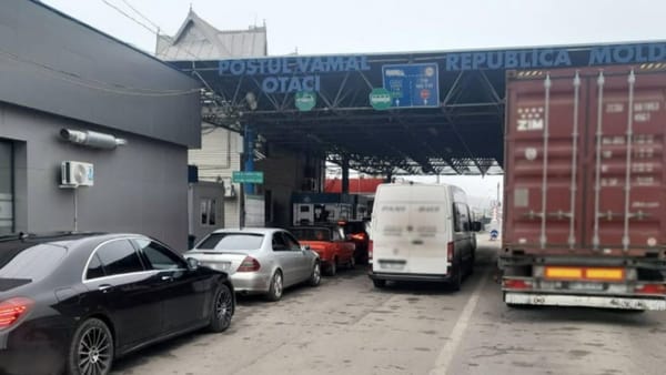 Punctul de trecere a frontierei Otaci-Moghilev-Podolsk și-a sistat temporar activitatea.