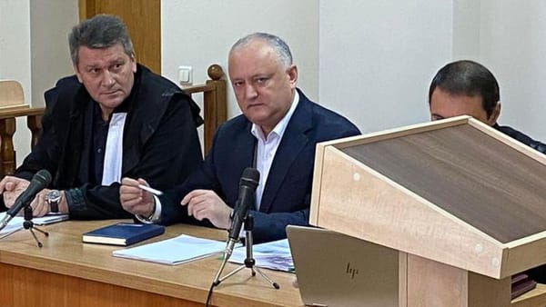 Dosarul „Sacoșa” revine în instanță după două luni de pauză. Igor Dodon, așteptat în fața magistraților pe 24 august