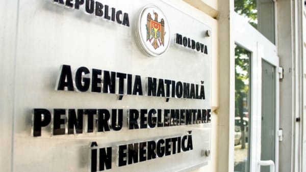 Zi decisivă pentru facturile la gaze naturale. ANRE examinează scumpirea în timp ce în fața instituției va fi protest