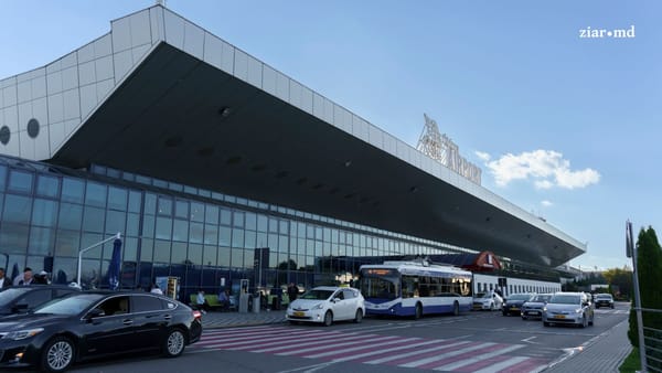 Aeroportul Chișinău, cel mai aglomerat în august. Pasagerii sunt îndemnați să ajungă cu trei ore înainte de zbor