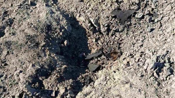 Două incidente pe teritoriul R. Moldova în urma atacurilor rusești: incendiu la frontieră și un crater cu resturi de dronă
