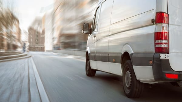Transportatorii de mărfuri periculoase, avertizați de ANTA după depistarea mai multor încălcări