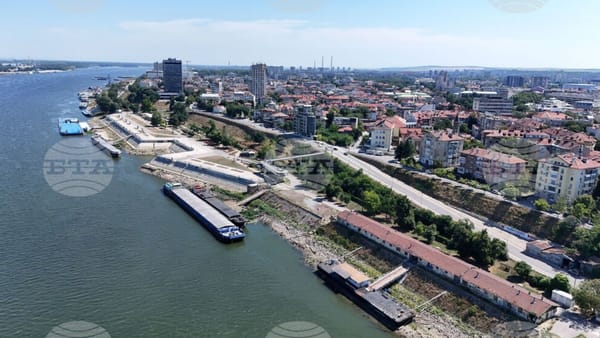 Dunărea continuă să scadă în Bulgaria. Navigația rămâne afectată de nivelul foarte mic al apei