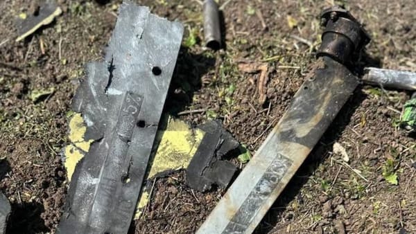 FOTO: Imagini de la fața locului, după căderea obiectului zburător la Crocmaz