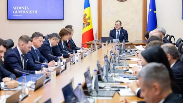 Tofan cere mai multă cumpătare la deplasările peste hotare ale miniștrilor și secretarilor de stat: „Avem de lucru acasă”