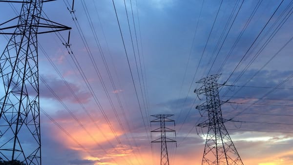 Energocom a rezervat energia pentru consumul de astăzi. Cât vine din import