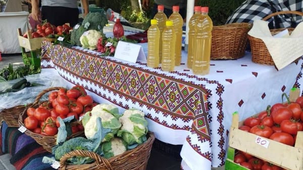 Târguri în toate sectoarele Capitalei: unde găsești în acest weekend produse direct de la producătorii locali