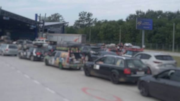 Trafic intens la Sculeni, pe sensul de ieșire din R. Moldova