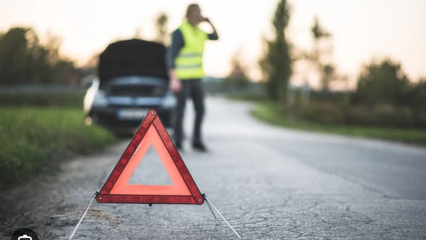 Un autobuz cu elevi din Hârtop a fost implicat într-un accident pe un drum impracticabil. Ce spune MEC
