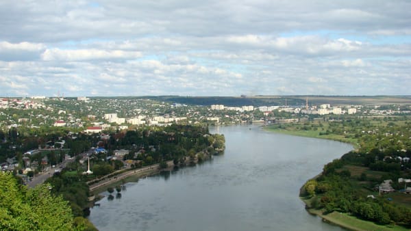 Nistrul și Prutul continuă să scadă. Autoritățile îndeamnă la economisirea apei