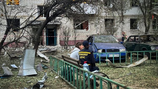 Federația Rusă a bombardat Kievul înainte de prima zi de școală. Cel puțin 12 oameni au murit