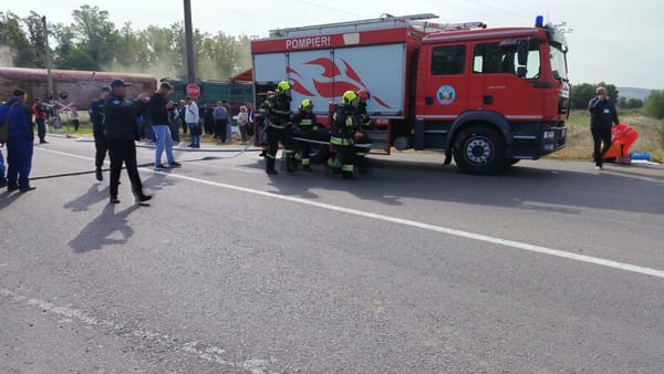 FOTO/ Aplicații de protecție civilă la Căușeni. Salvatorii au simulat intervenții după un cutremur