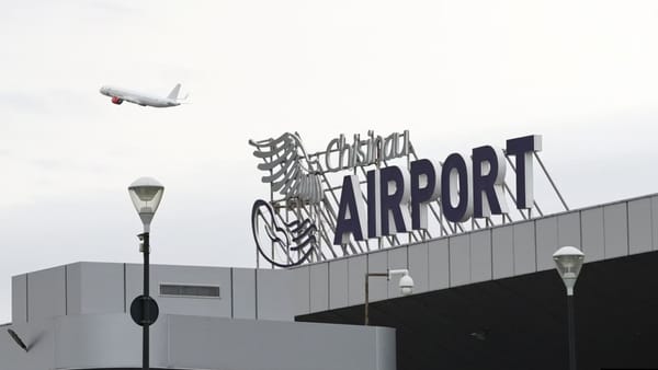 Confirmat: O dronă a survolat ilegal R. Moldova. Spațiul aerian din zona centrală a fost temporar restricționat