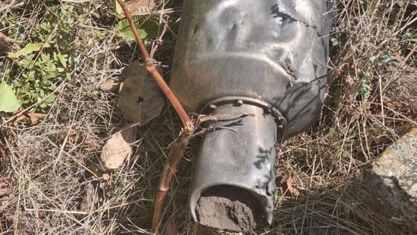 Explozia de lângă Colonița: Au fost depistate alte presupuse componente de dronă, inclusiv motorul