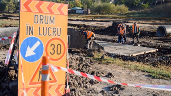 FOTO/ Drumul care leagă trei localități din Anenii Noi intră în reparație