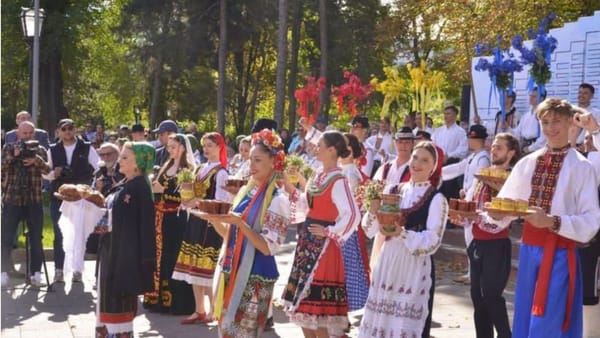 Chișinăul sărbătorește diversitatea. În centrul capitalei se desfășoară Festivalul Etniilor