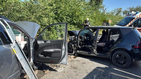 Victimele accidentului din raionul Anenii Noi, în stare gravă. Două dintre cele trei persoane au fost operate
