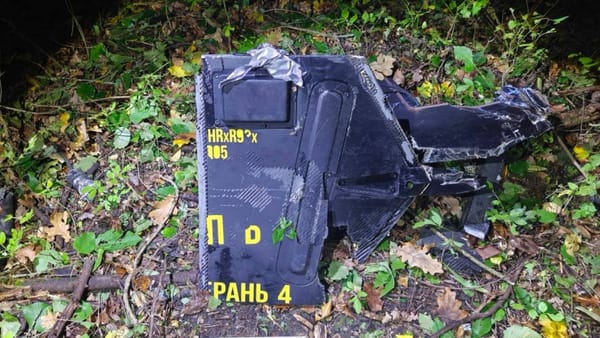 FOTO/ Resturile de dronă găsite în raionul Briceni ar aparține unei drone Gheran-4. A avut loc o explozie