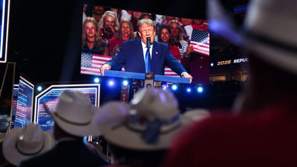 Promisiune de la Trump înaintea alegerilor intermediare: Fiecare adult american ar putea primi câte 5.000 de dolari