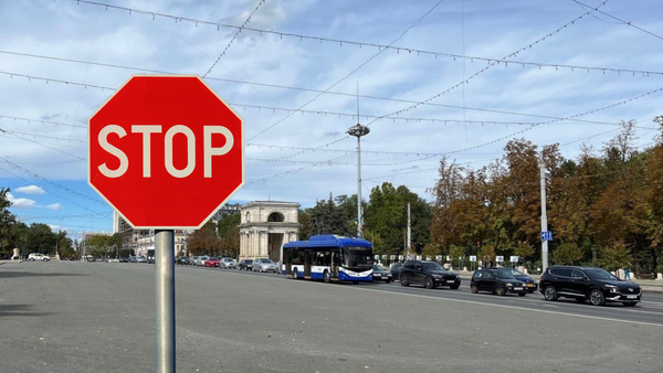 Centrul Chișinăului va fi închis traficului pentru Festivalul Etniilor. Mai multe rute își schimbă traseul