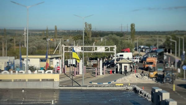 Aglomerație la PTF Palanca pe sensul de ieșire din R. Moldova. Șoferii sunt îndemnați să aleagă Tudora