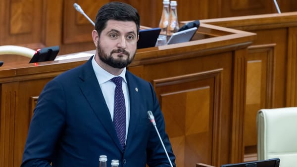 De ce s-a scumpit gazul natural? Dorin Junghietu răspunde criticilor despre Energocom și zvonului privind demisia sa